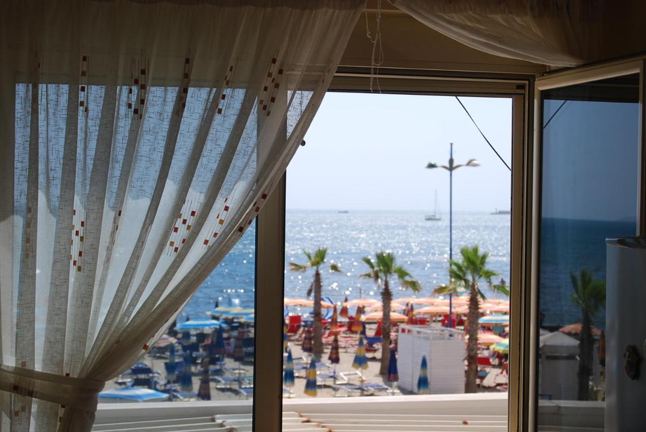 Teuta Apartment Durrës Eksteriør bilde