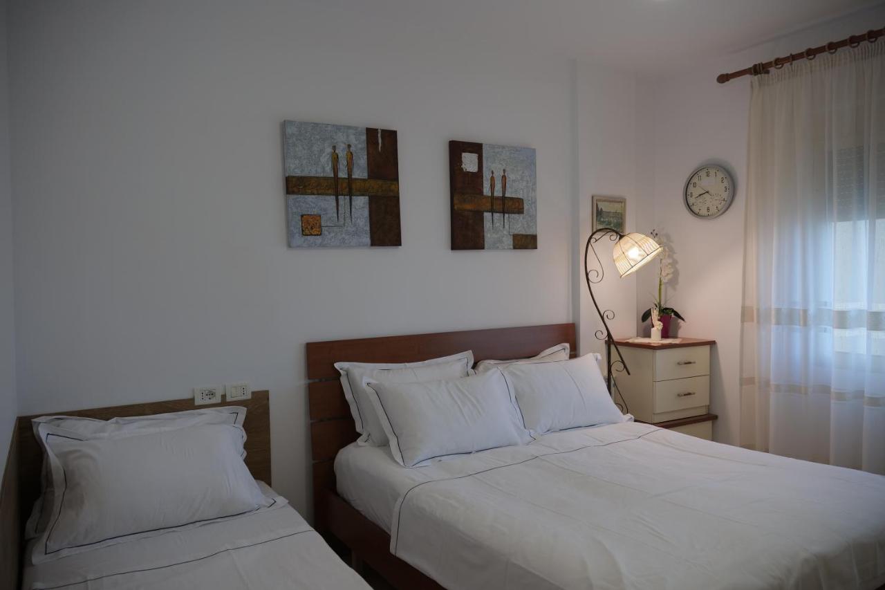 Teuta Apartment Durrës Eksteriør bilde